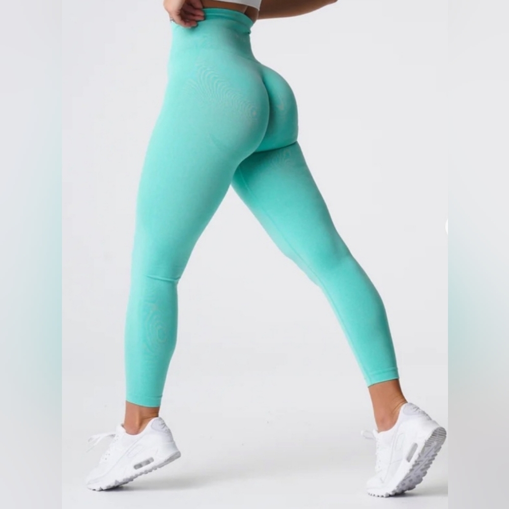 NVGTN Mint Contour Leggings - Size S